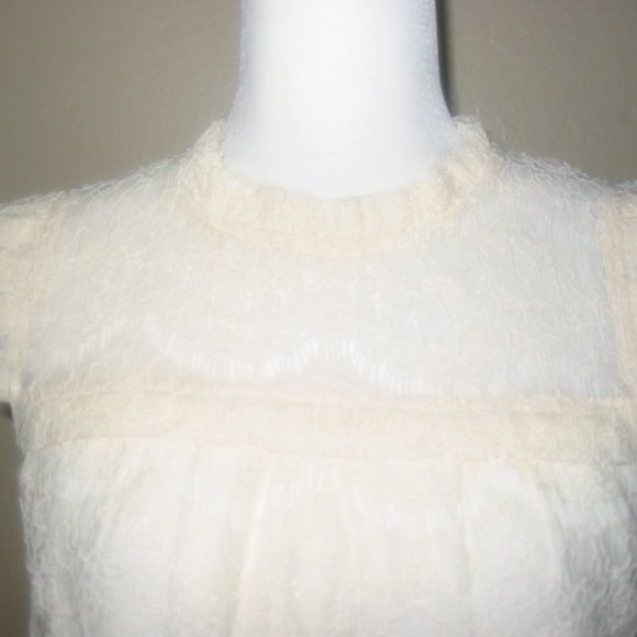 Monteau Off White Ivory Lace Mock Neck Short Sleeve Top Size Medium M  NWT - Picture 2 of 5